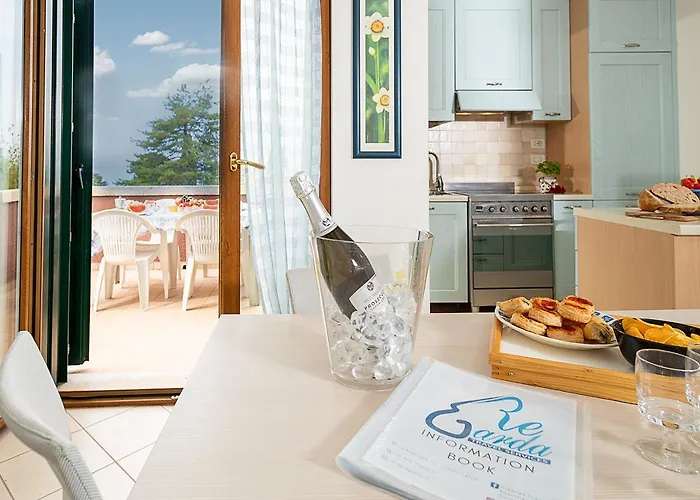 Lägenhet Blue View - Casetto - Regarda Travel